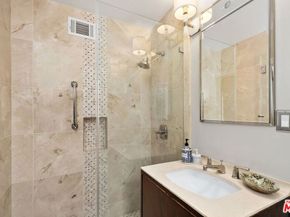 63 Fremont Place, Los Angeles CA 90005