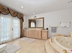 63 Fremont Place, Los Angeles CA 90005