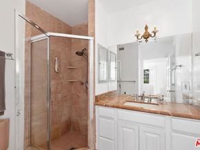 63 Fremont Place, Los Angeles CA 90005