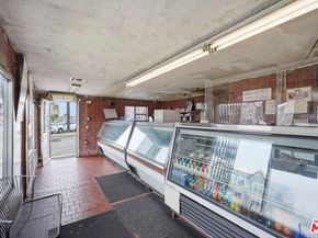 1021 W 101st Street, Los Angeles CA 90044