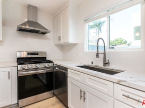 2815 S Mansfield Avenue, Los Angeles CA 90016