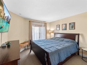 15273 Maturin Dr 28, San Diego CA 92127