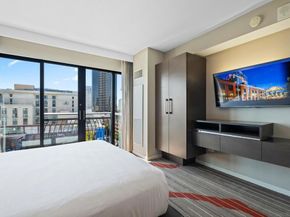 207 5th Ave 943, San Diego CA 92101