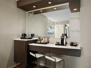 207 5th Ave 943, San Diego CA 92101