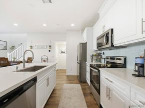 517 Pinedale St, Vista CA 92081