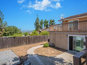 1116 Circle Dr, Escondido CA 92025
