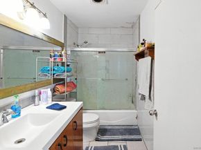 5725 Linda Vista Road 4, San Diego CA 92110