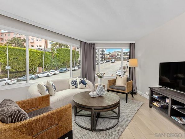 8040 Girard Ave 2, La Jolla CA 92037