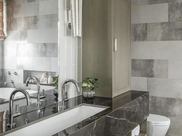 5416 Candlelight Dr, La Jolla CA 92037