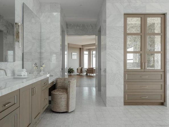 5416 Candlelight Dr, La Jolla CA 92037