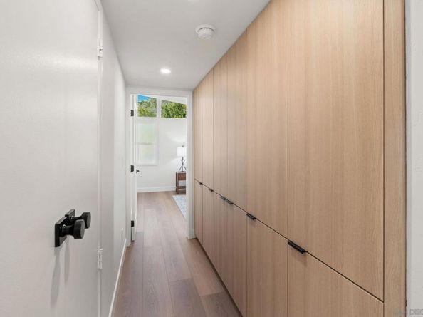 2561 Loring st, San Diego CA 92109