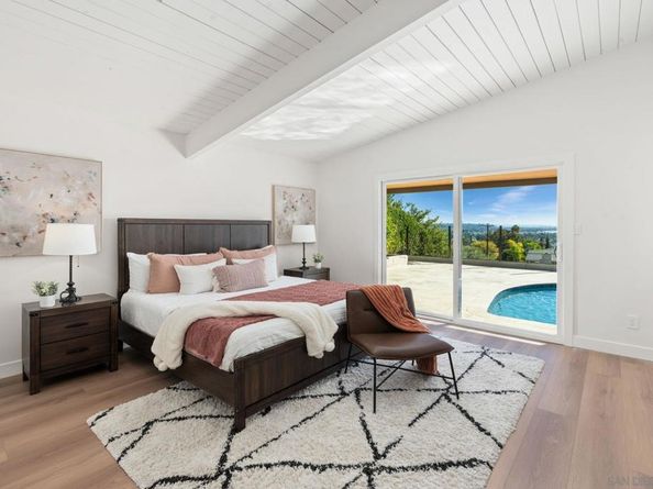 2561 Loring st, San Diego CA 92109