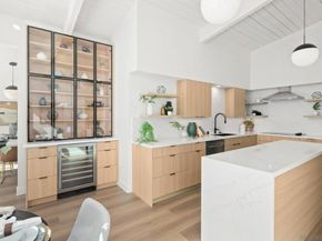 2561 Loring st, San Diego CA 92109