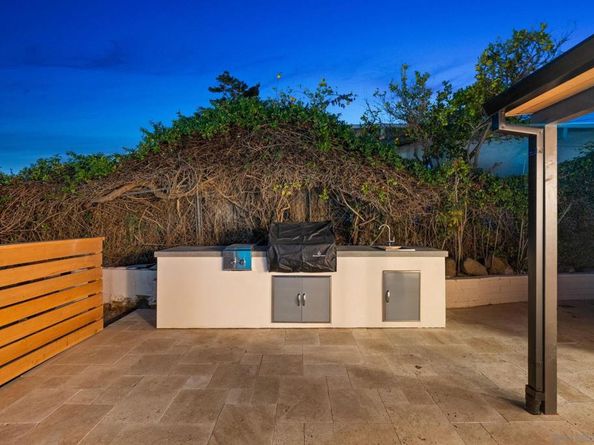 2561 Loring st, San Diego CA 92109