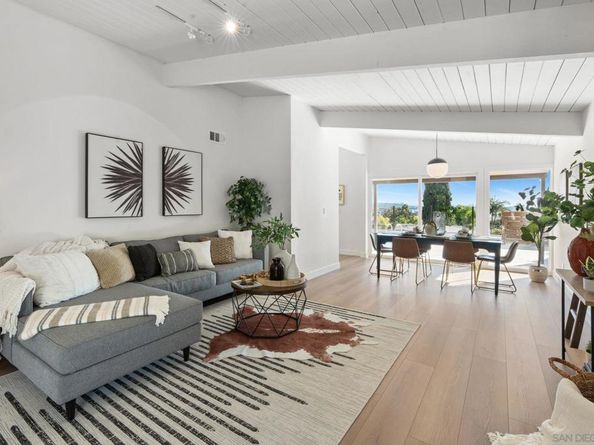 2561 Loring st, San Diego CA 92109