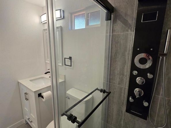 940 S Upas St, Escondido CA 92025