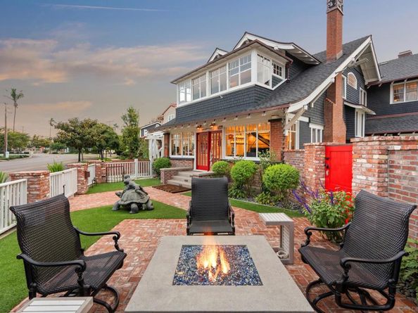 1027 G Ave, Coronado CA 92118