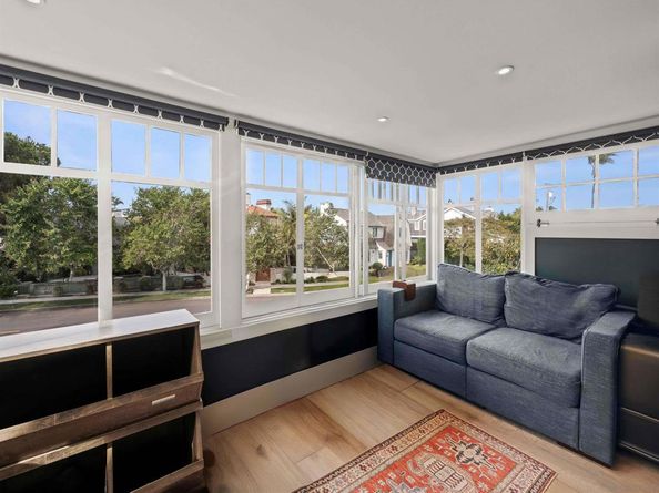 1027 G Ave, Coronado CA 92118