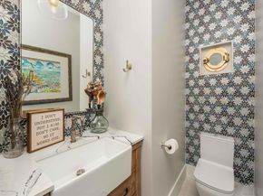 1027 G Ave, Coronado CA 92118