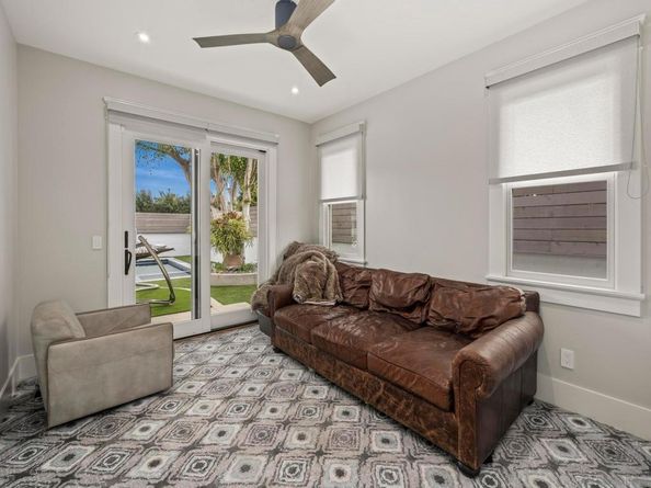 1027 G Ave, Coronado CA 92118