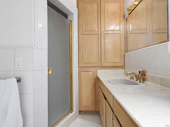 1654 Linwood St, San Diego CA 92103