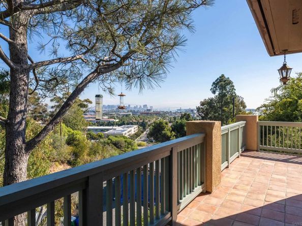 3038 Udall St, San Diego CA 92106