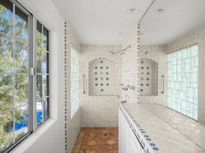 3038 Udall St, San Diego CA 92106