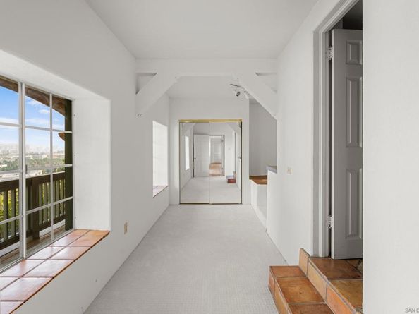 3038 Udall St, San Diego CA 92106