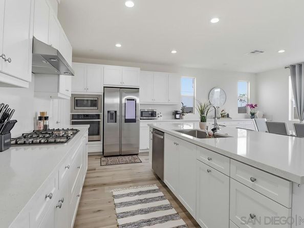 2083 Via Estancia, Chula Vista CA 91913