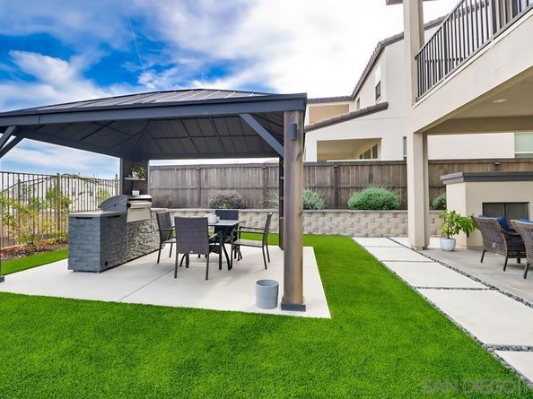 2083 Via Estancia, Chula Vista CA 91913