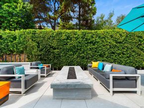 6887 Avenida Andorra, La Jolla CA 92037