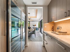 6887 Avenida Andorra, La Jolla CA 92037