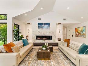 6887 Avenida Andorra, La Jolla CA 92037