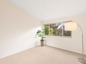 8871 Caminito Primavera, La Jolla CA 92037