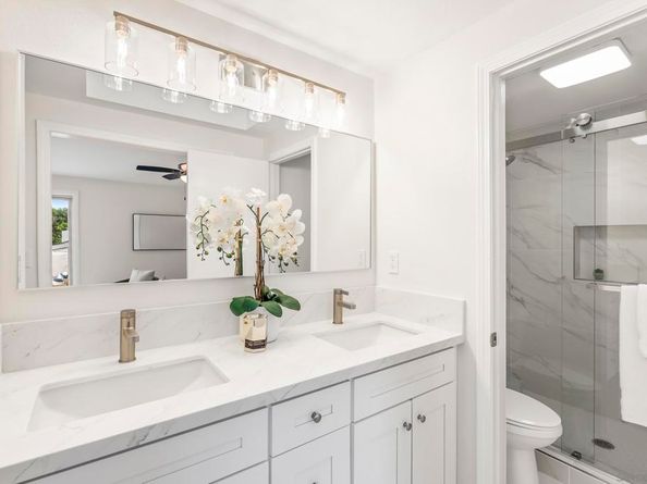 8871 Caminito Primavera, La Jolla CA 92037