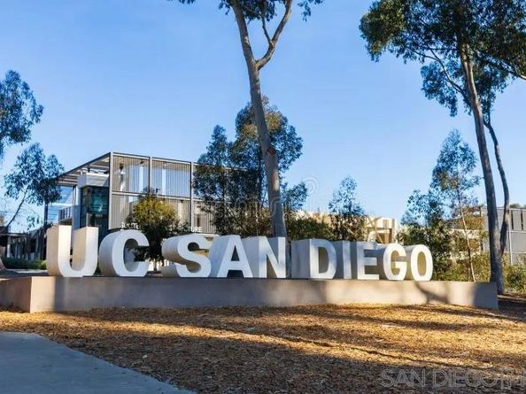 8871 Caminito Primavera, La Jolla CA 92037