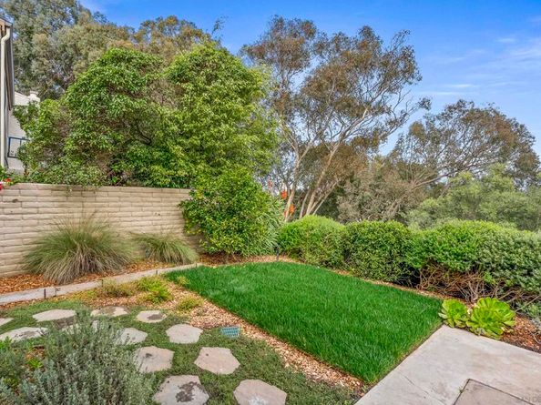 8871 Caminito Primavera, La Jolla CA 92037