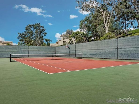 8871 Caminito Primavera, La Jolla CA 92037