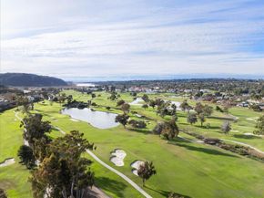 2630 Pirineos Way 5, Carlsbad CA 92009