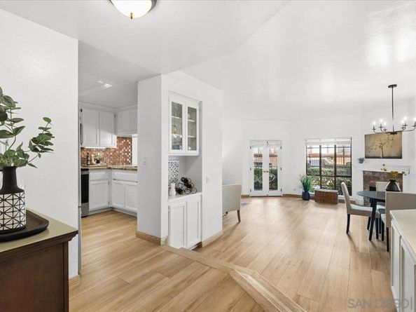 2630 Pirineos Way 5, Carlsbad CA 92009