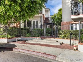 2630 Pirineos Way 5, Carlsbad CA 92009