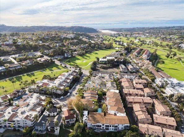 2630 Pirineos Way 5, Carlsbad CA 92009