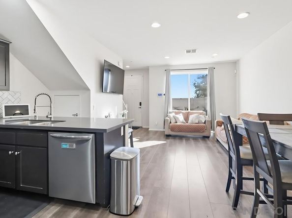 5475 San Roberto, San Diego CA 92154