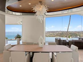 7455 Hillside Dr, La Jolla CA 92037