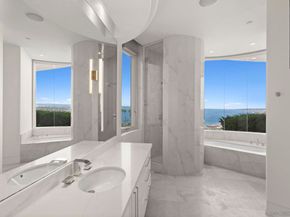 7455 Hillside Dr, La Jolla CA 92037