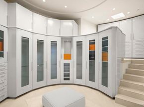 7455 Hillside Dr, La Jolla CA 92037