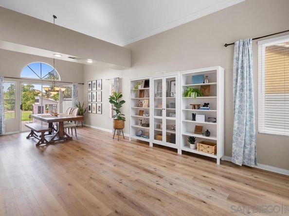 12848 Salmon River Rd, San Diego CA 92129