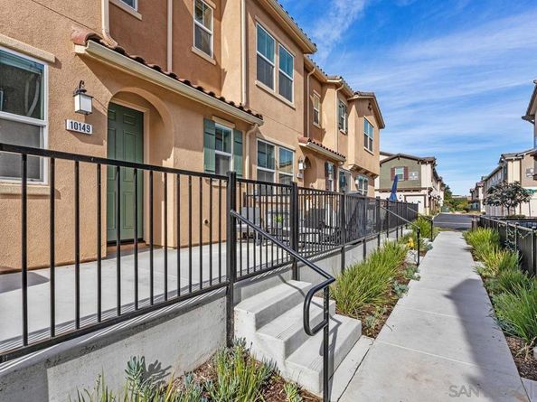 10149 Graphite Street, Spring Valley CA 91977