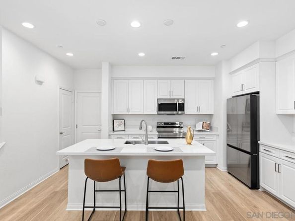 10149 Graphite Street, Spring Valley CA 91977