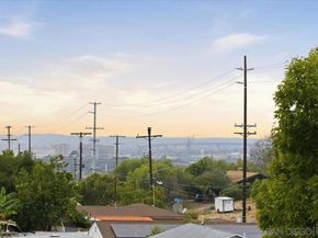 5840 Greycourt Ave, San Diego CA 92114